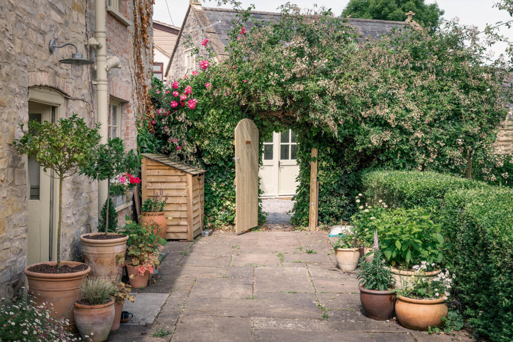 294438 - MYRTLE 2-14.jpg