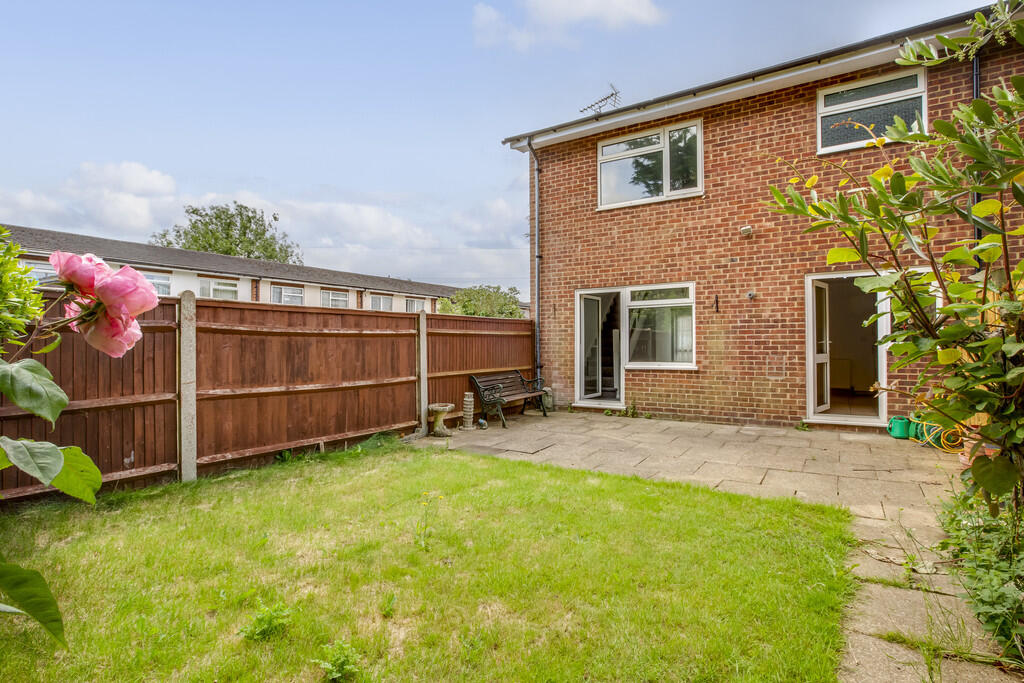 10 Lanewood Close...