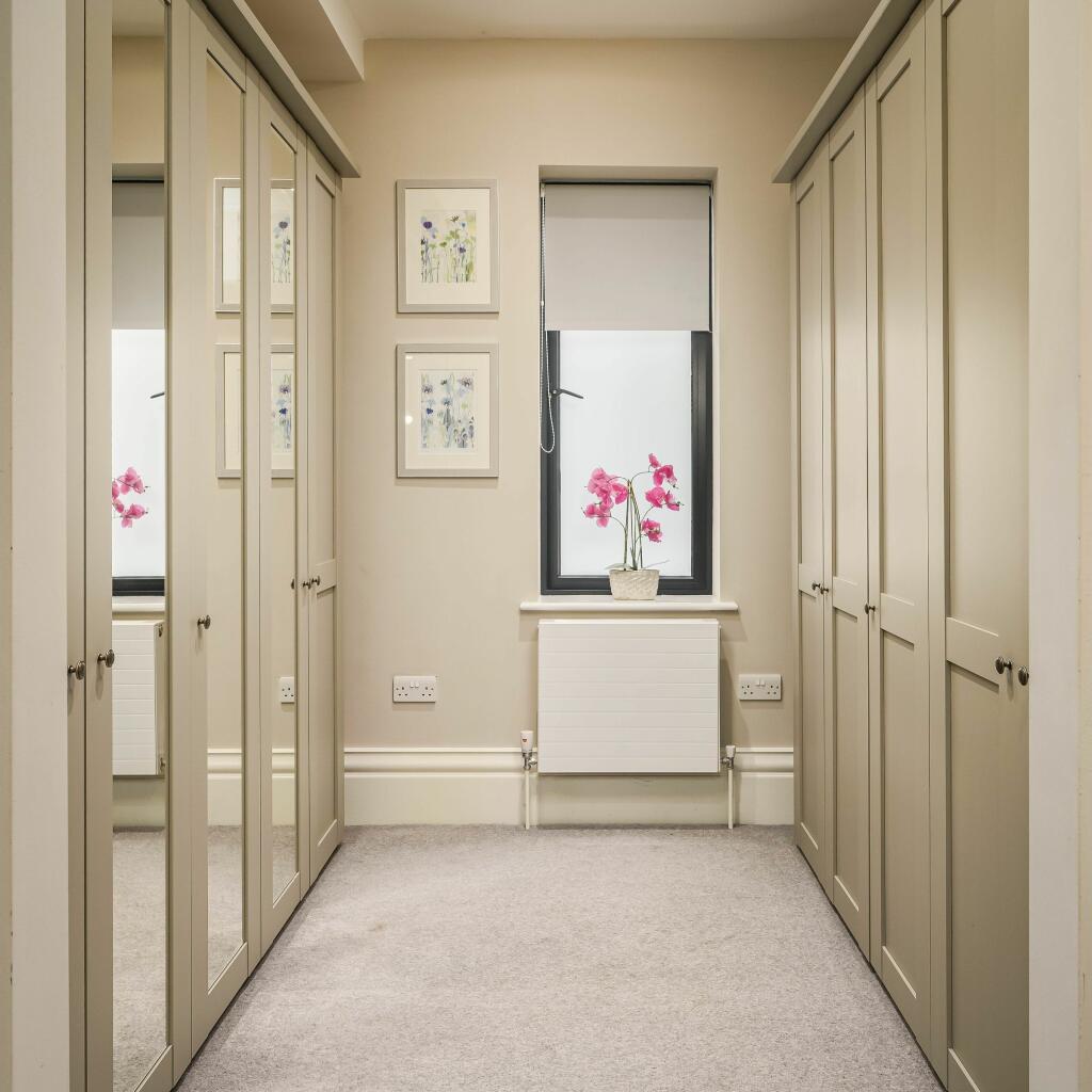 Master bedroom dressing room