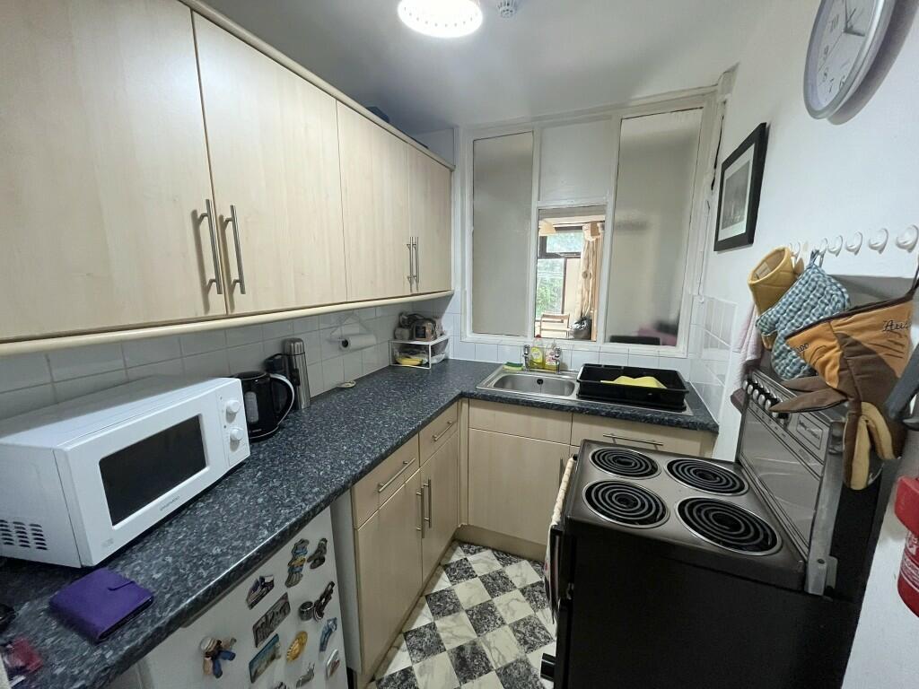 FLAT 3