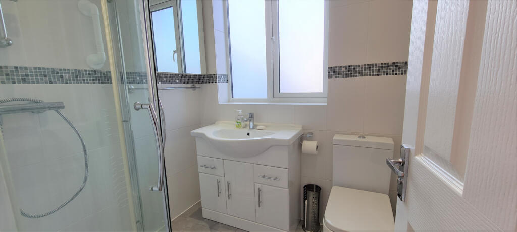 FIRST FLOOR SHOWER ROOM