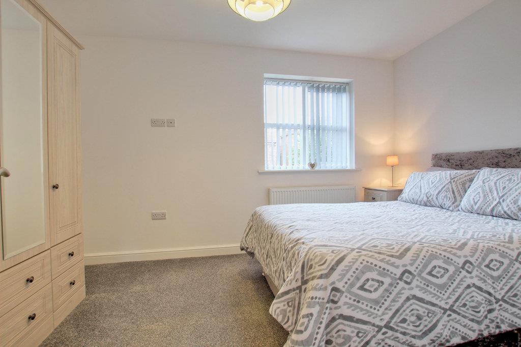 BEDROOM 1 (FRONT)