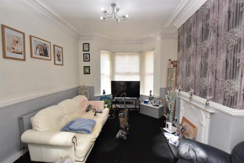 Lounge Area.JPG