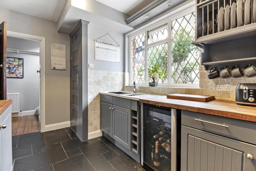 Broadview Gardens 12 _009.JPG