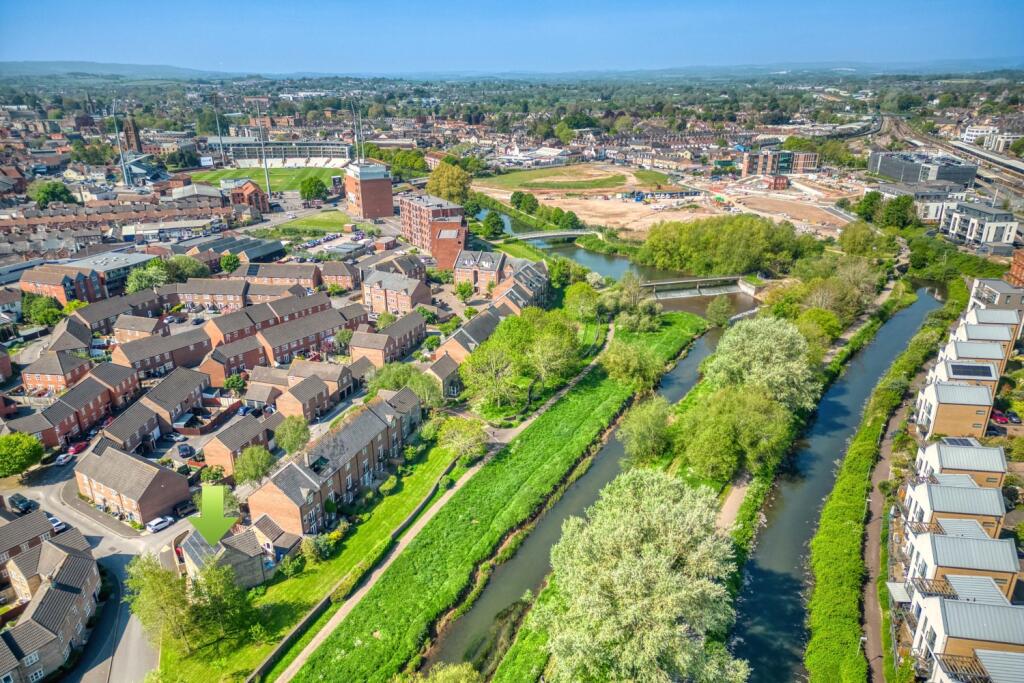 Ewemove Taunton Priory Park (4)