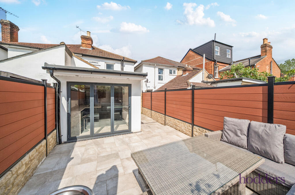 22a6d37e-2b4c-447...