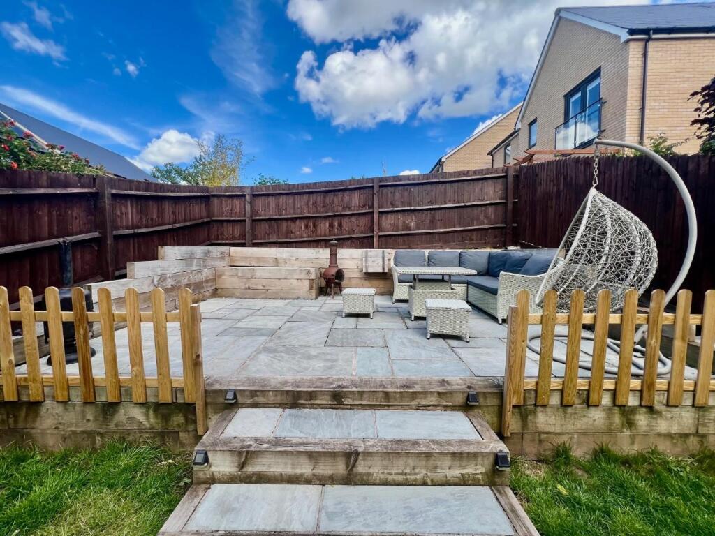 Wyatt Close - Rear 3.jpg