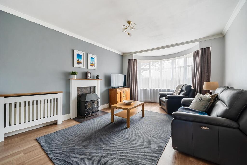 All Oaks Bungalow, Cathiron