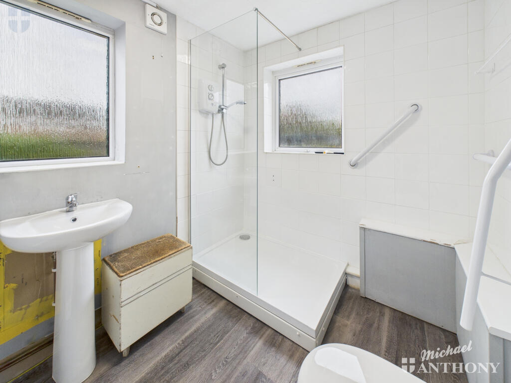 CAM03218G0-PR0797-STILL008