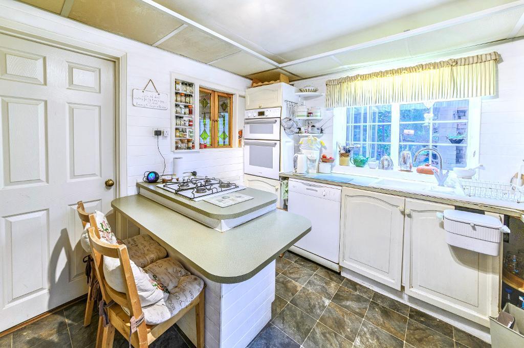 Waveney Avenue, Bedford, MK41 7ED