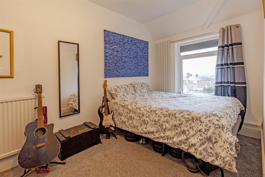 Bedroom 2-1.jpg