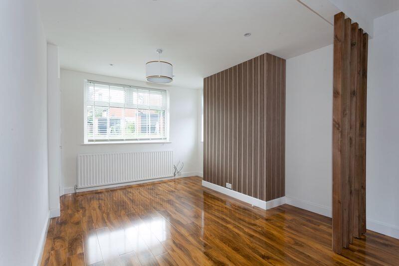 LOUNGE THROUGH DINNER