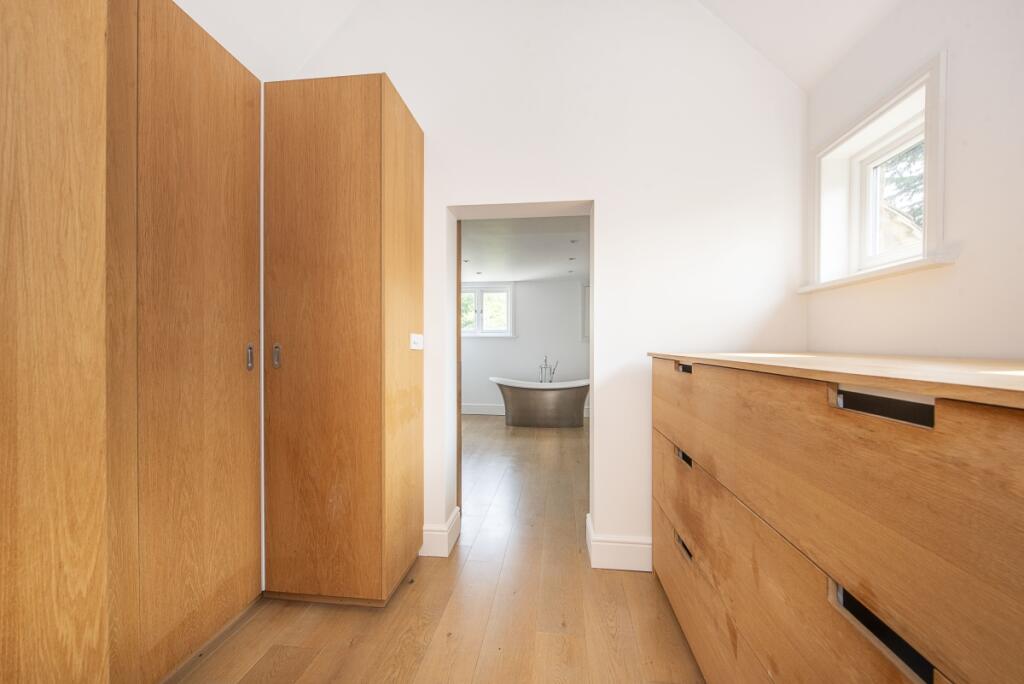 the-coach-house-c...