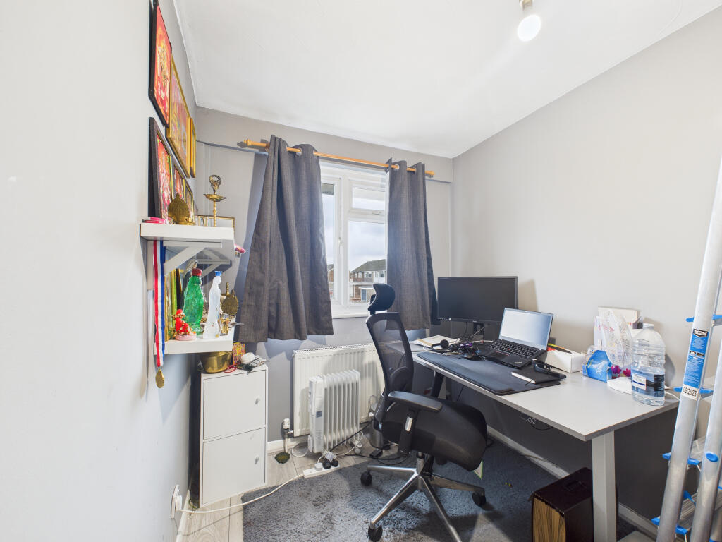 CAM02536G0-PR0023-STILL008