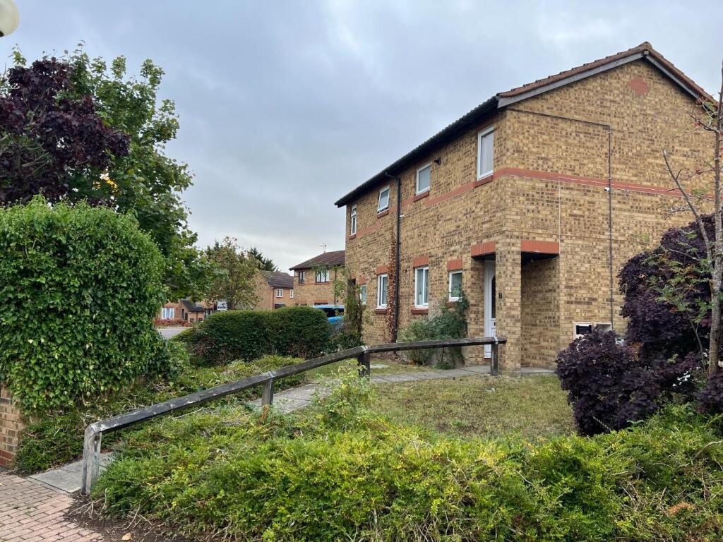 Rhuddlan Close.JPG