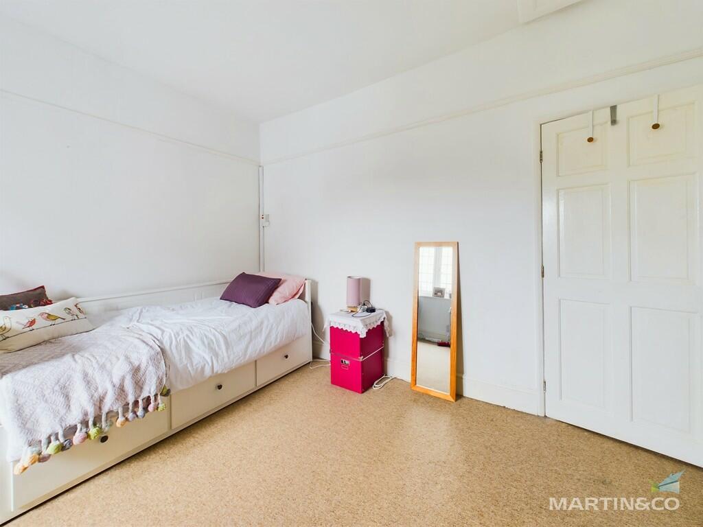 CAM03111G0-PR0244...