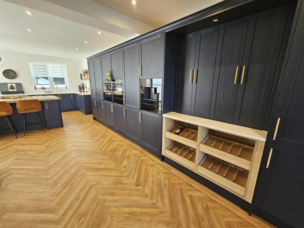 Integrated Bar and Ovens (2).jpg