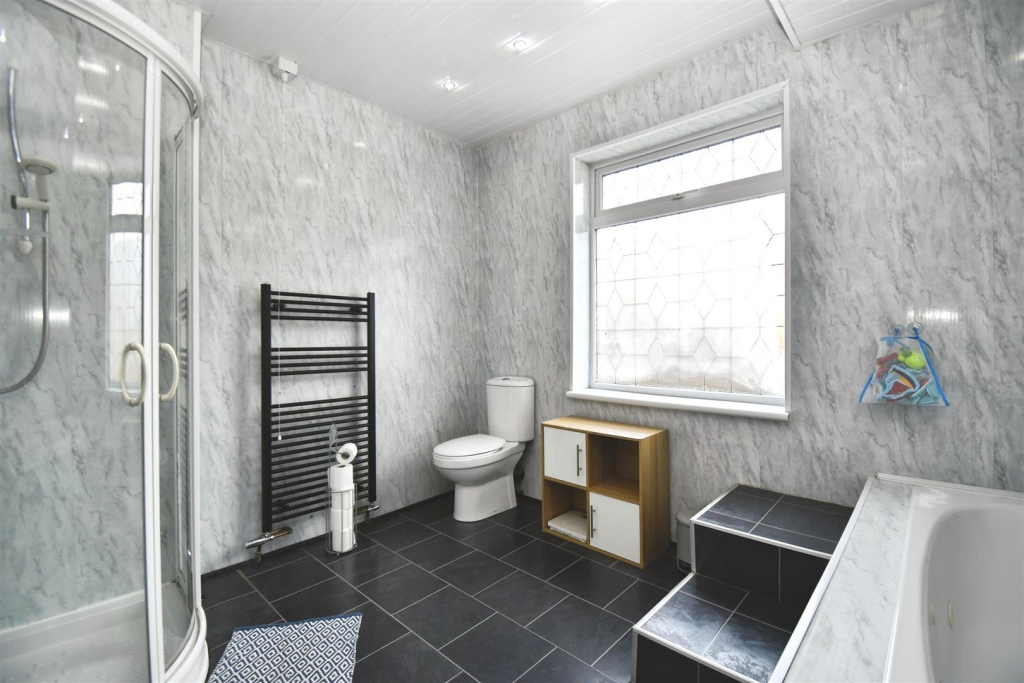 Ground Floor Bathroom