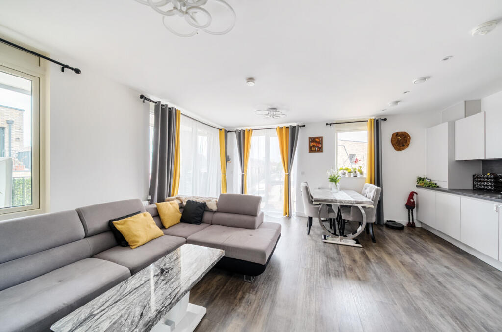 1319308-10-6867b3...