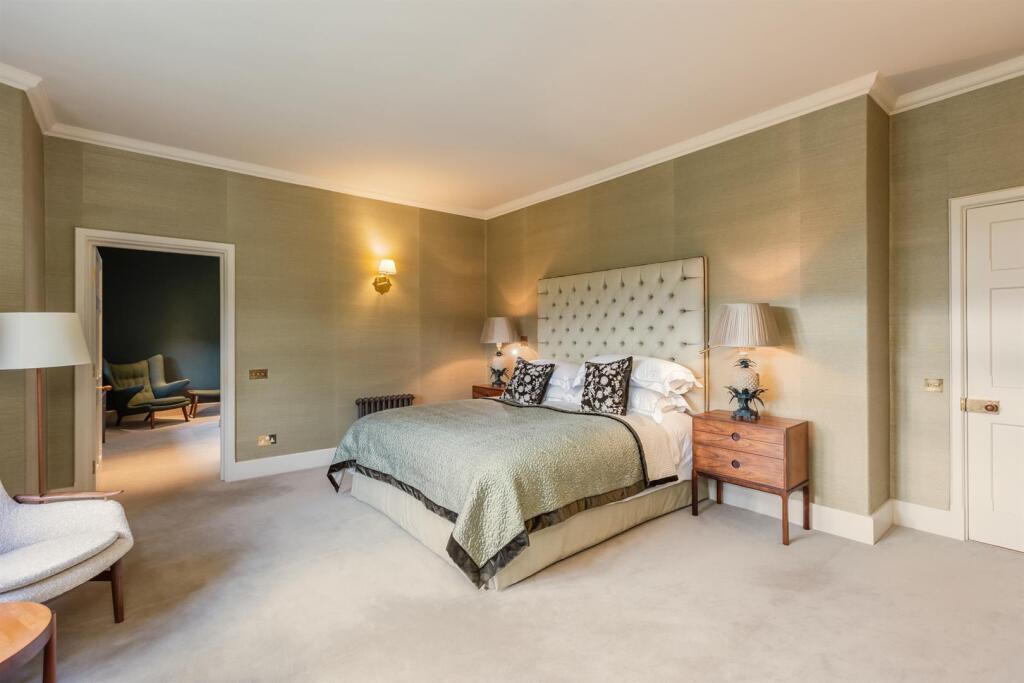 Principal Bedroom Suite