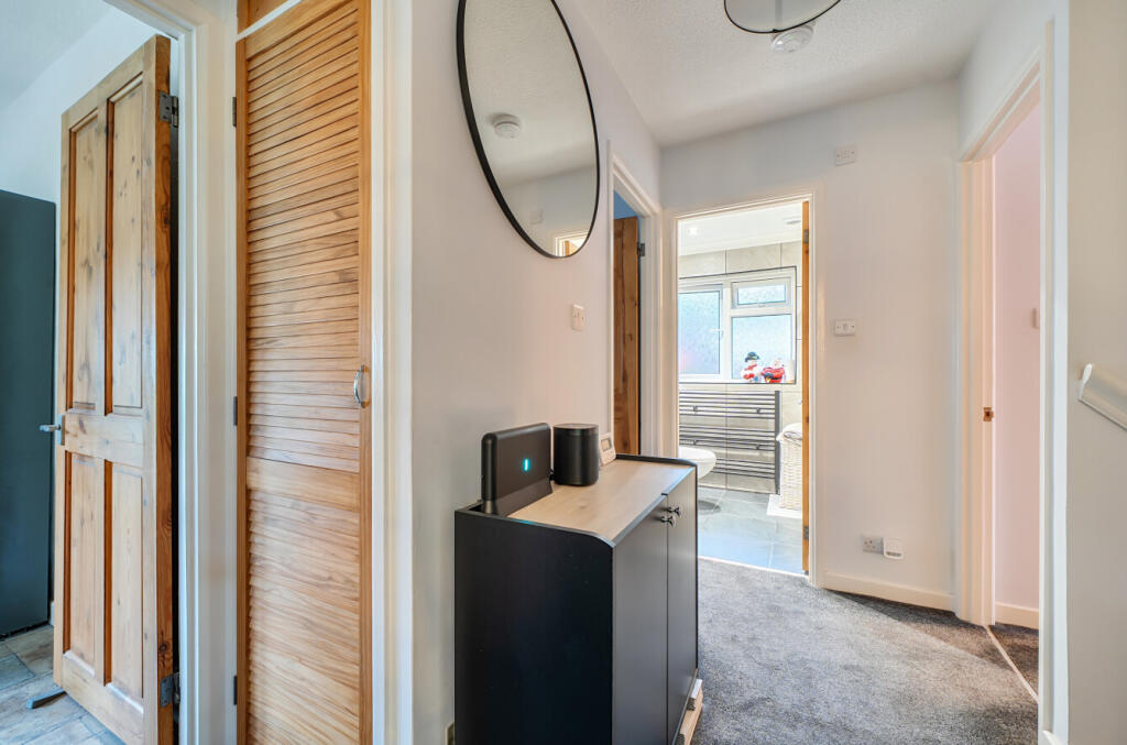 1380555-11-693822...