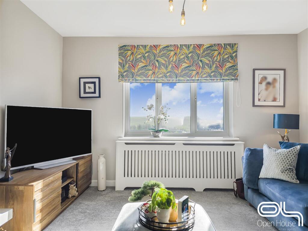 Doveridge Road, Burton on Trent (45).jpg