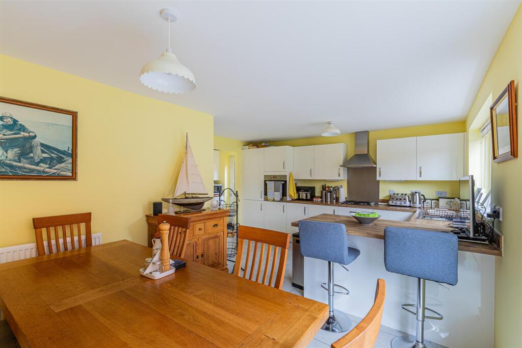 Picca Close 28-10.jpg