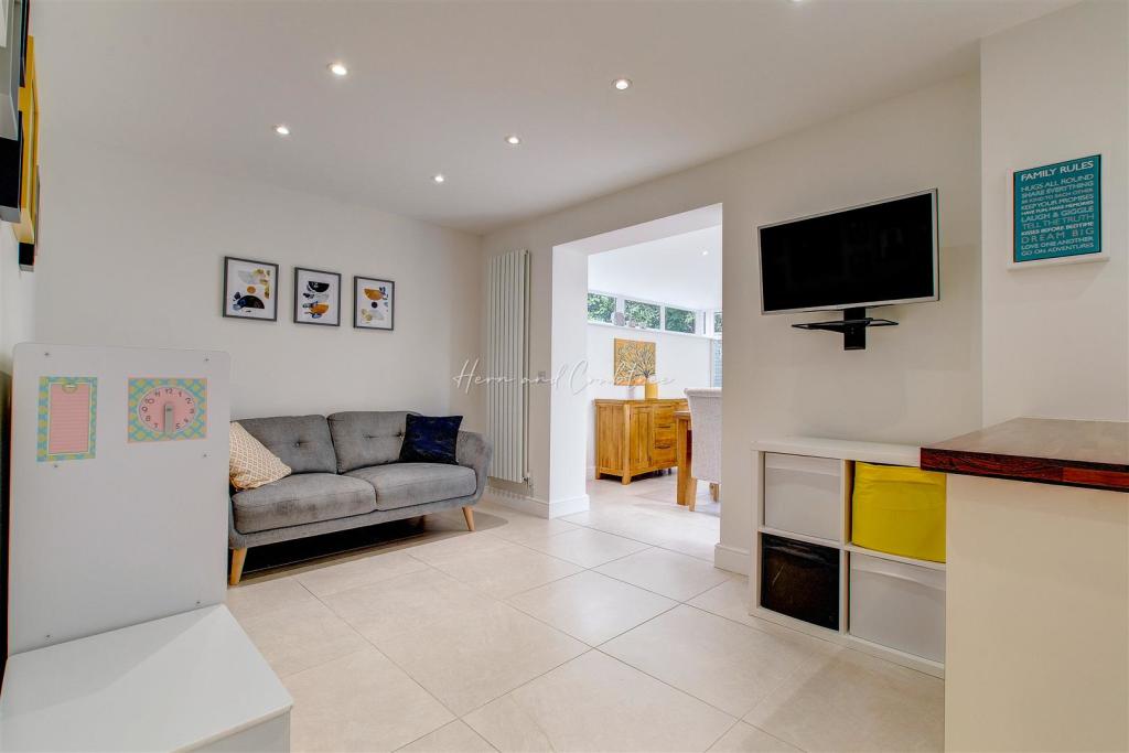 Blacktown Gardens, Marshfield, HernCrabtree (5).jp