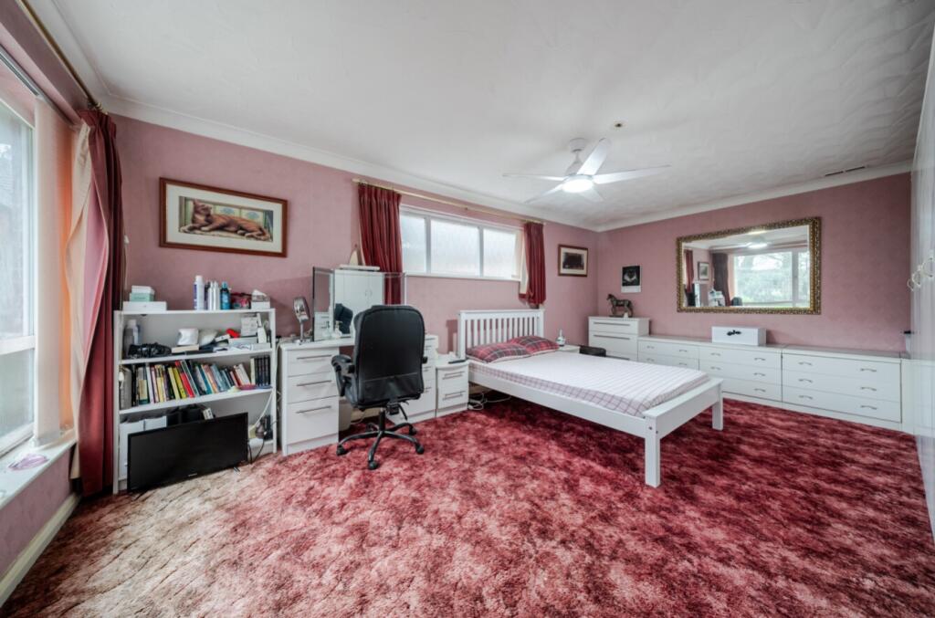 1387618-8-69319ab6ef0a9