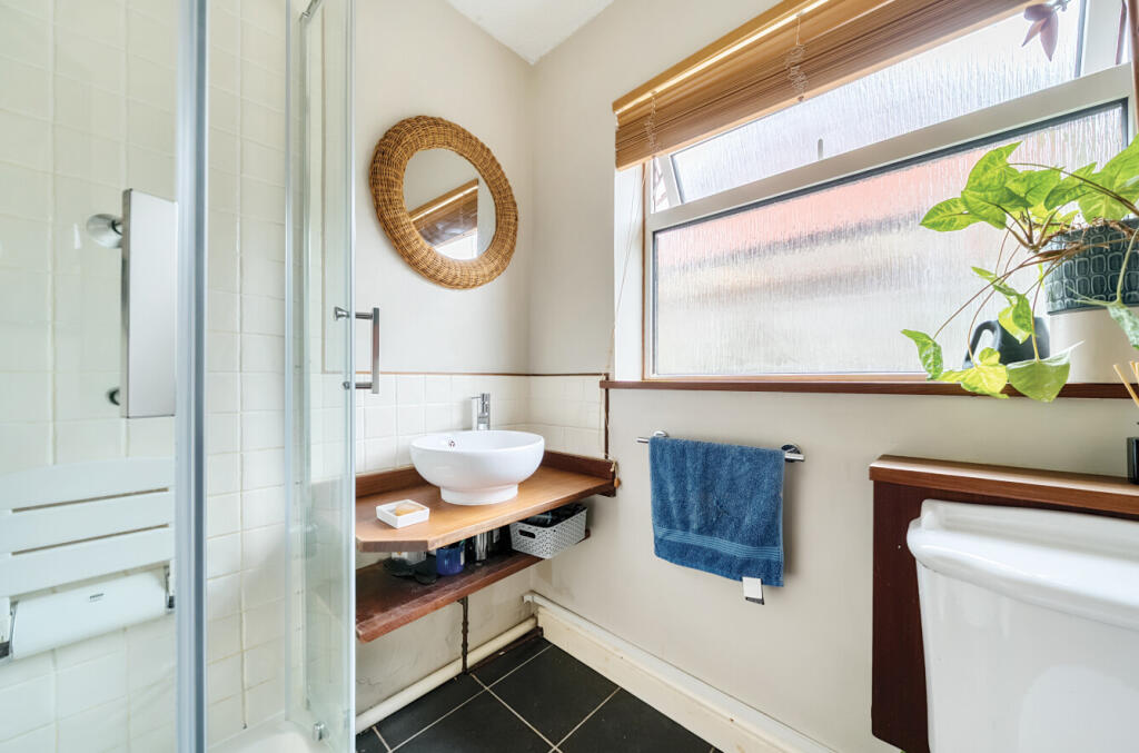 1334475-15-689086...