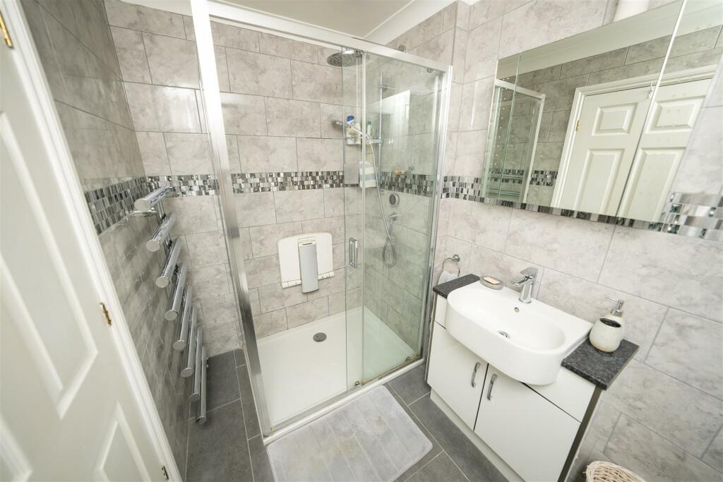 EnSuite Shower Room