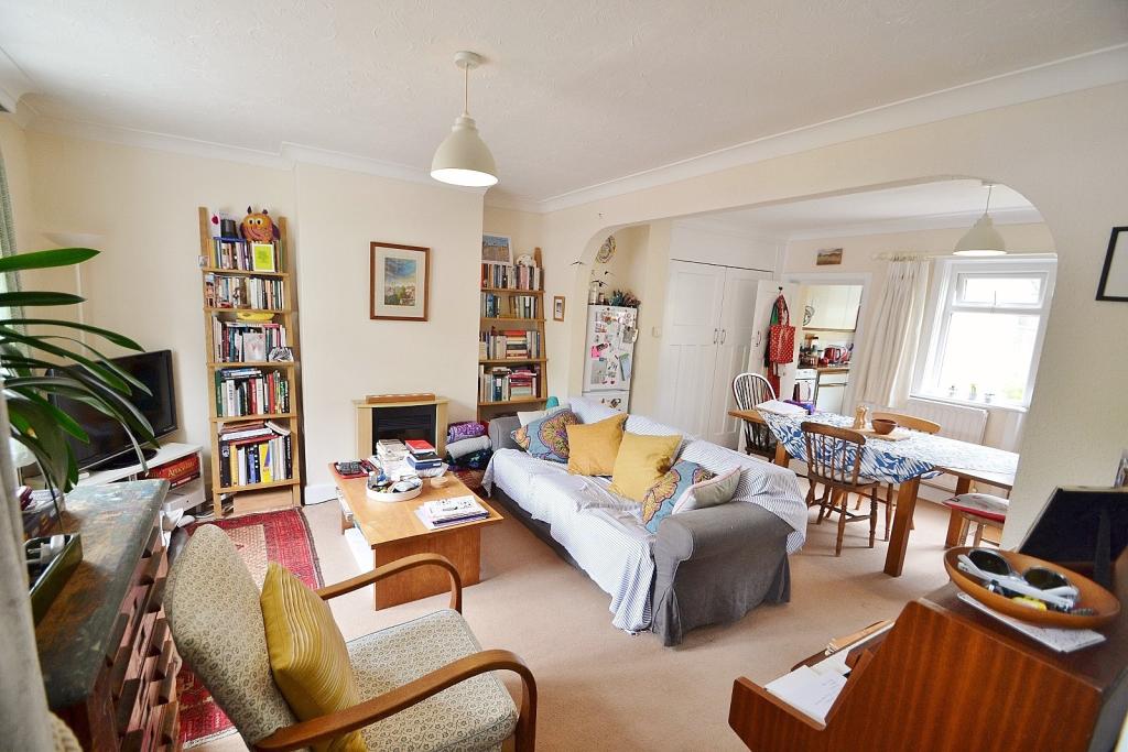Sitting/Dining Room