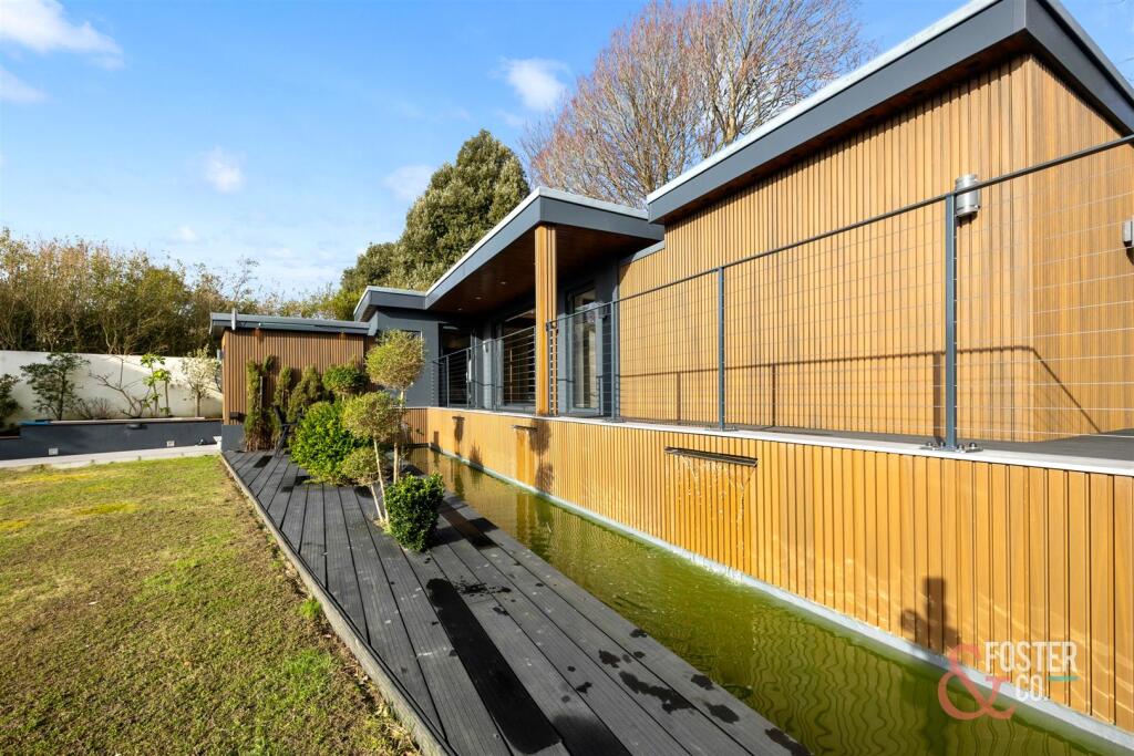Meadow Close, 7-054.jpg