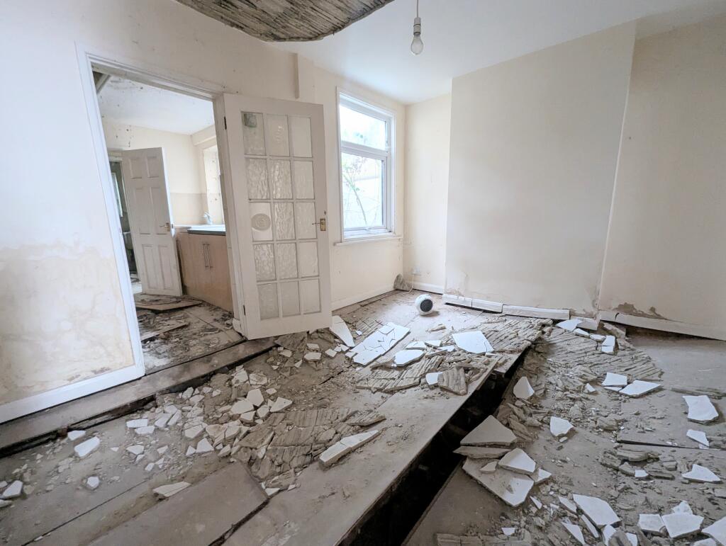 1000032726 T202509231609.jpg