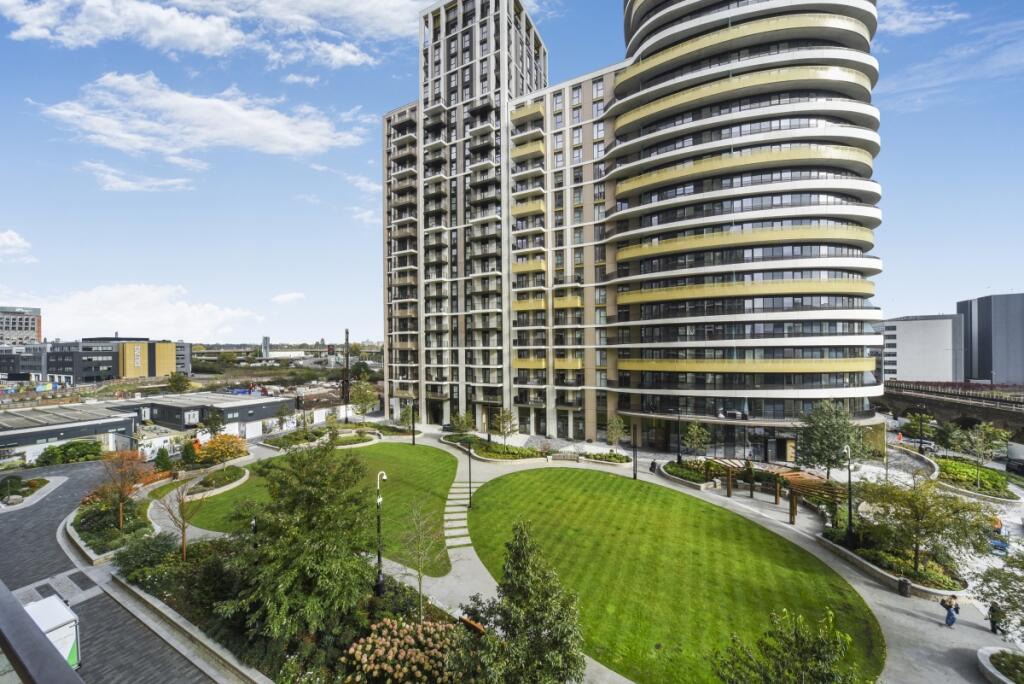 Belvedere Row Apa...