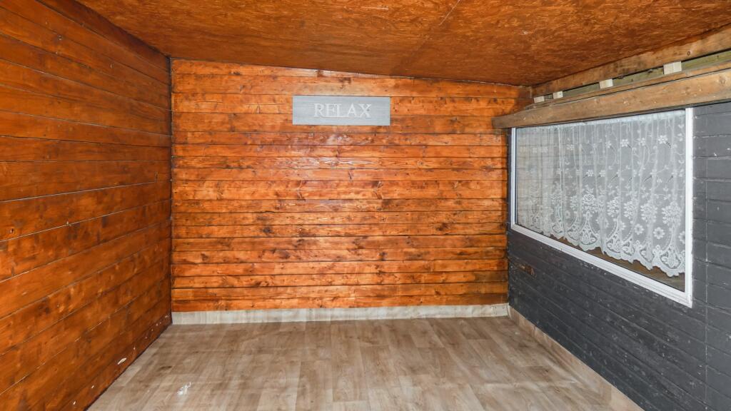 58 York Road, North Hull Estate, Hull, East Yorkshire, HU6 9RA
