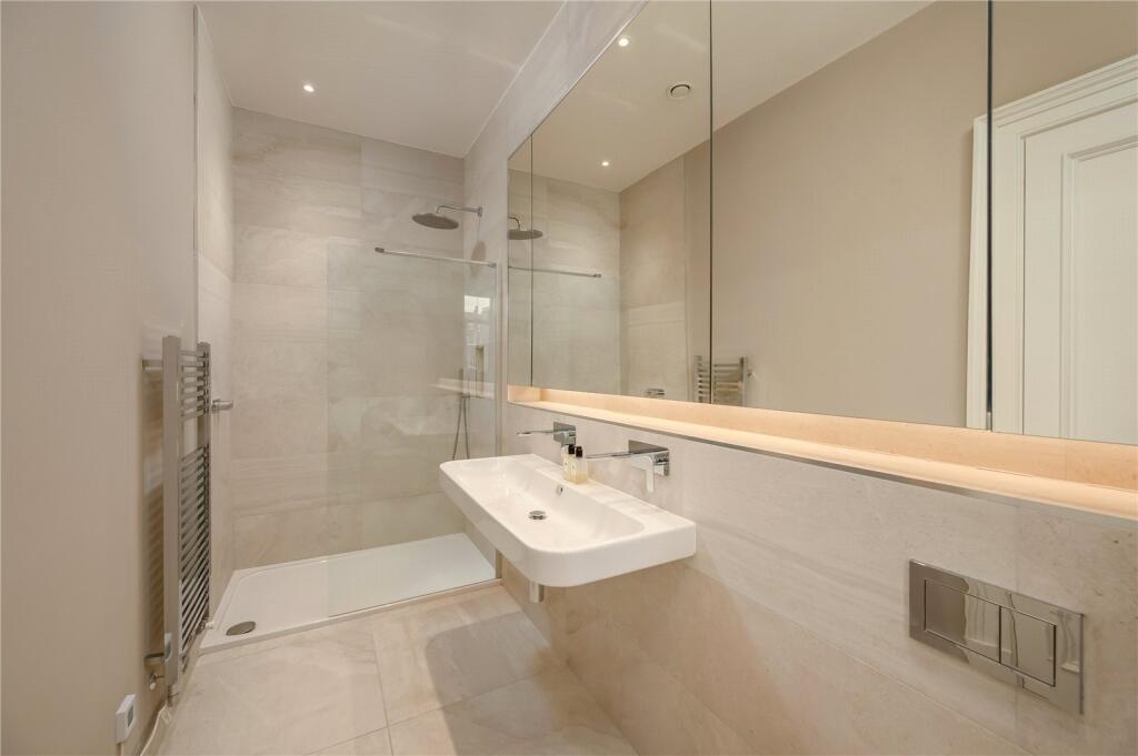 Ensuite Shower Room