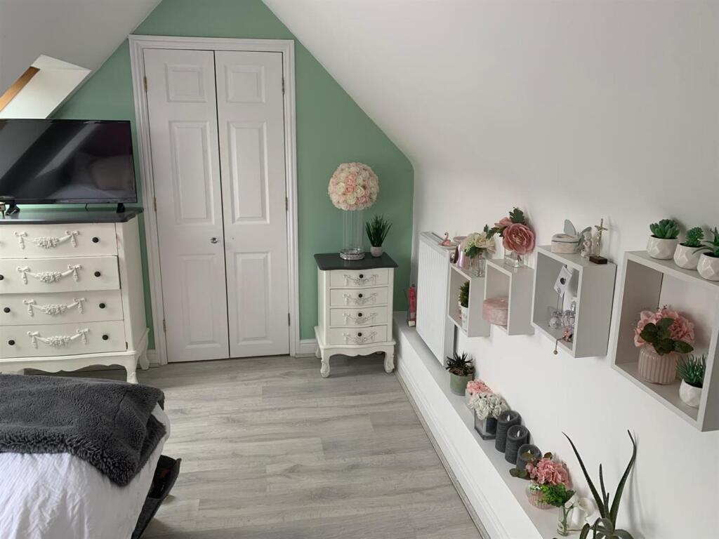 WhatsApp Image 2025-07-25 at 09.34.45 (5).jpeg