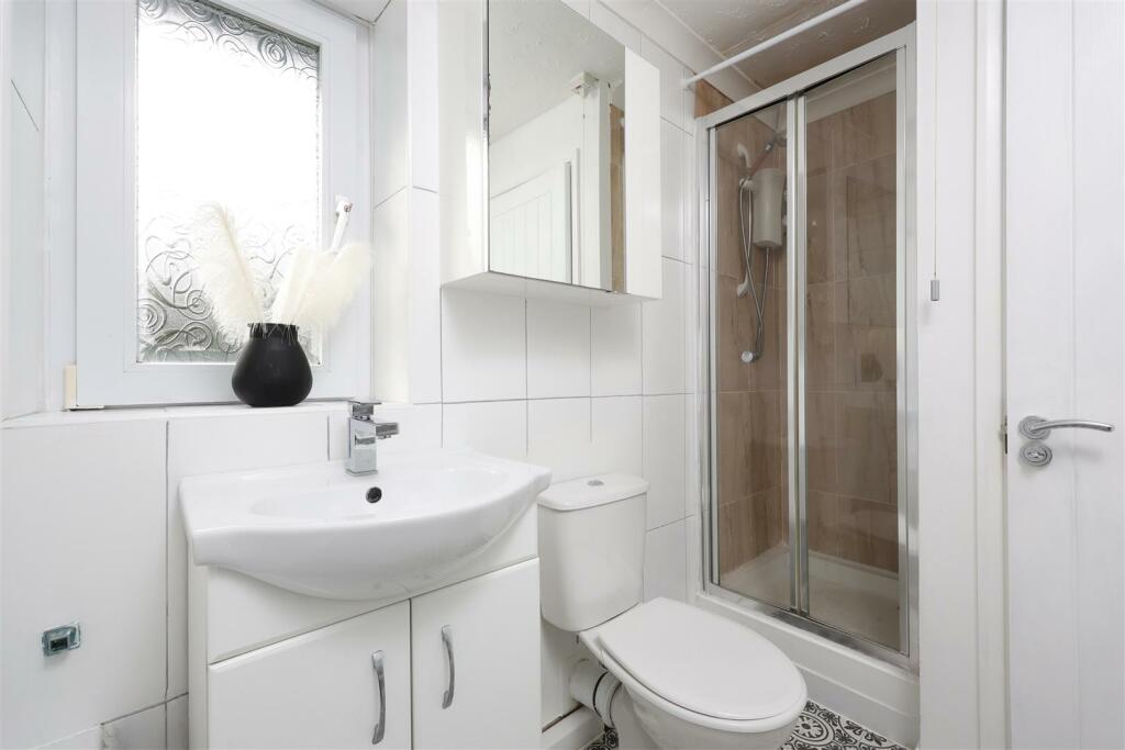 21 Allington Way 25.JPG