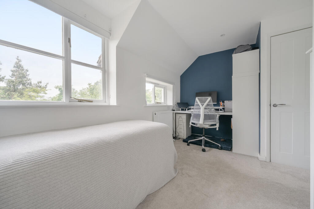 1299152-6-68385a5...