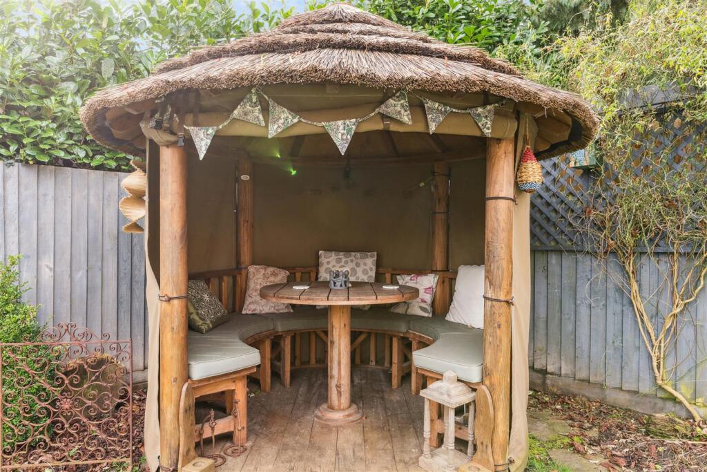 Outdoor Seating Area