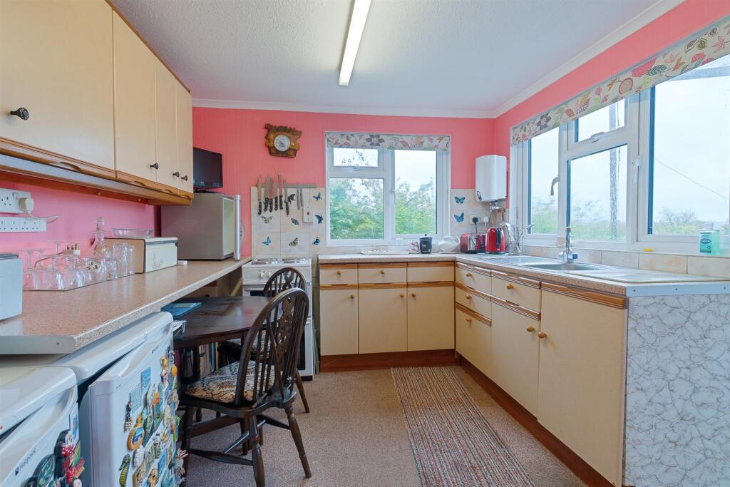 Mackenders Lane, Eccles23.jpg