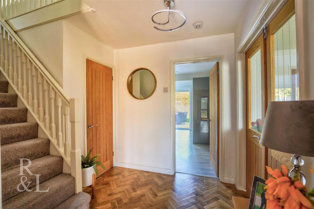 5 Killerton Park Drive (22).jpg