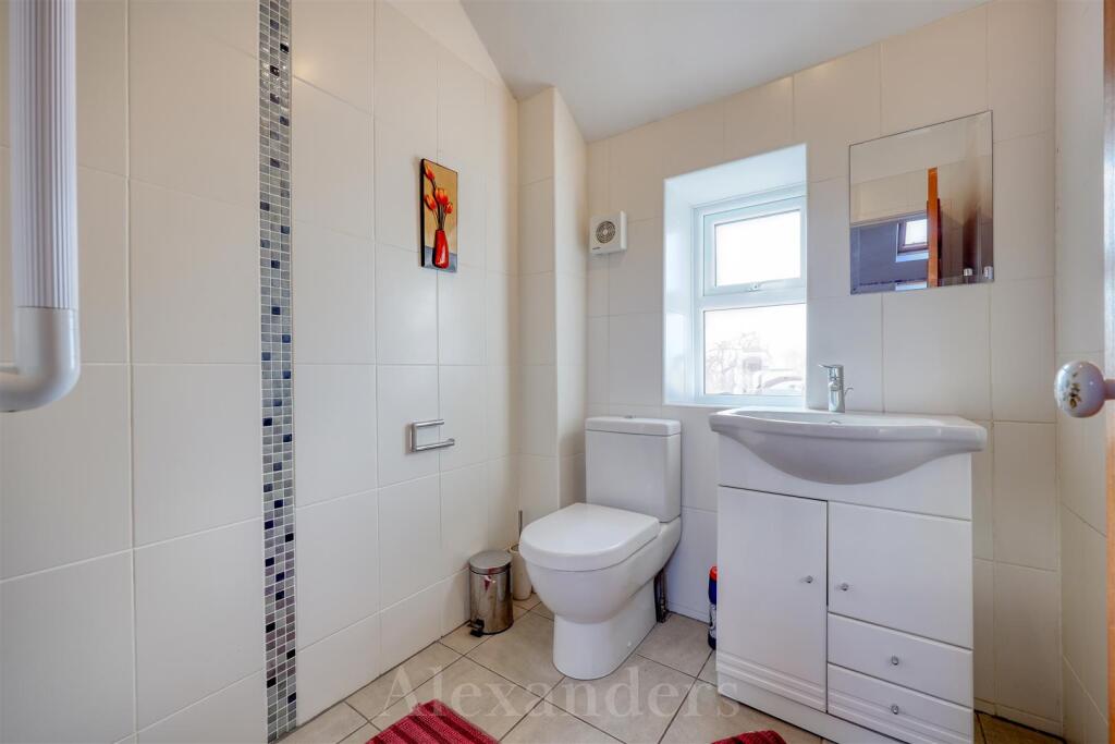 Rainbow Cottage-18.jpg