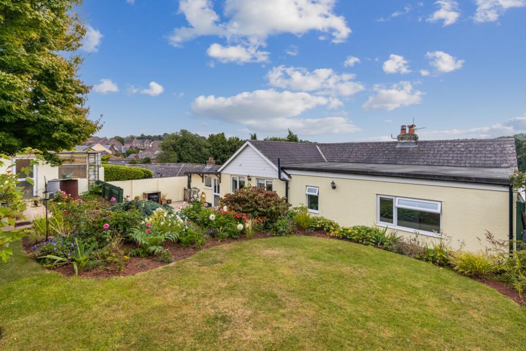 A05 - 372 Totnes Road Paignton - 240828