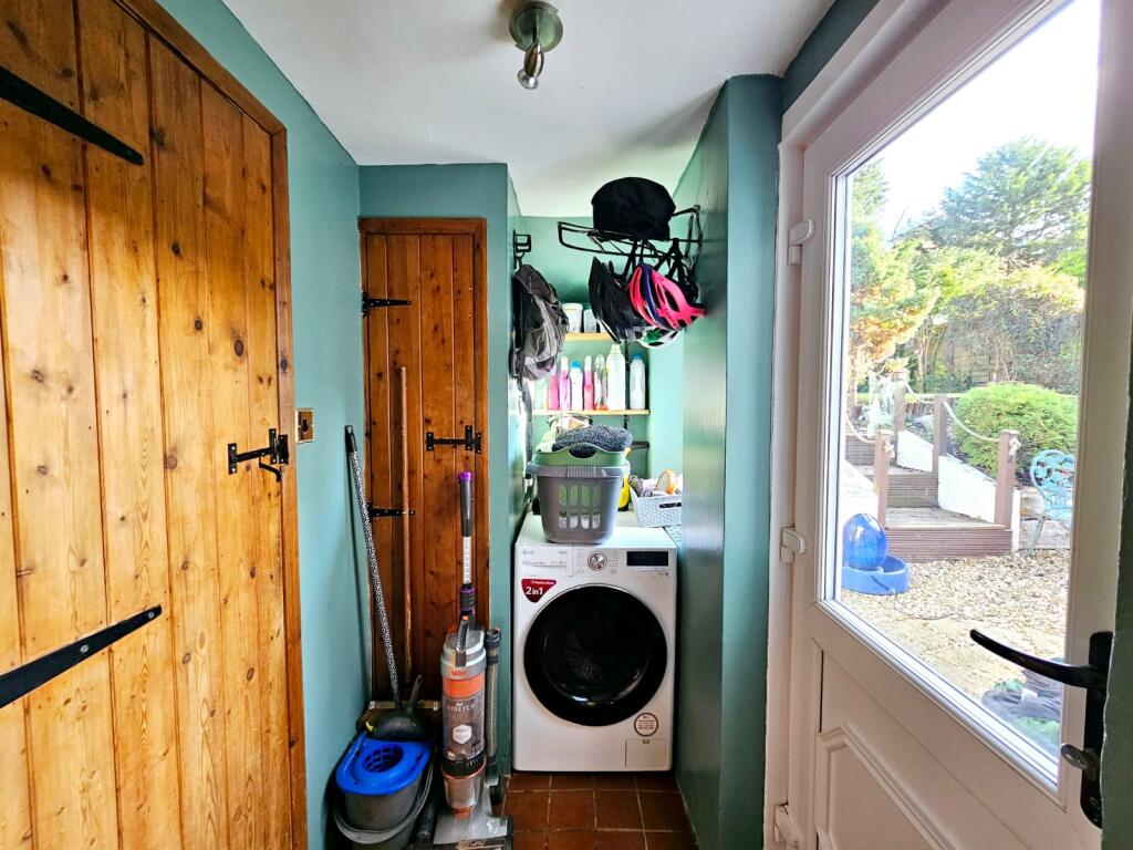 f7d657f3-ddf8-47c8-95e2-b1fc8338ea41