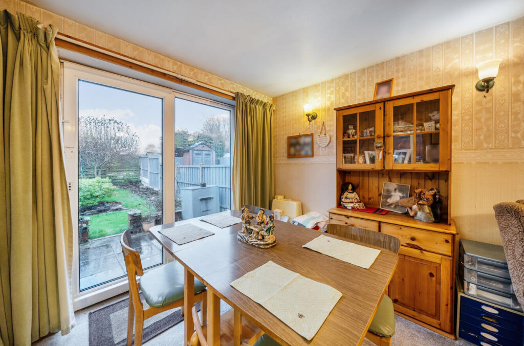 1393254-8-693fe4e...