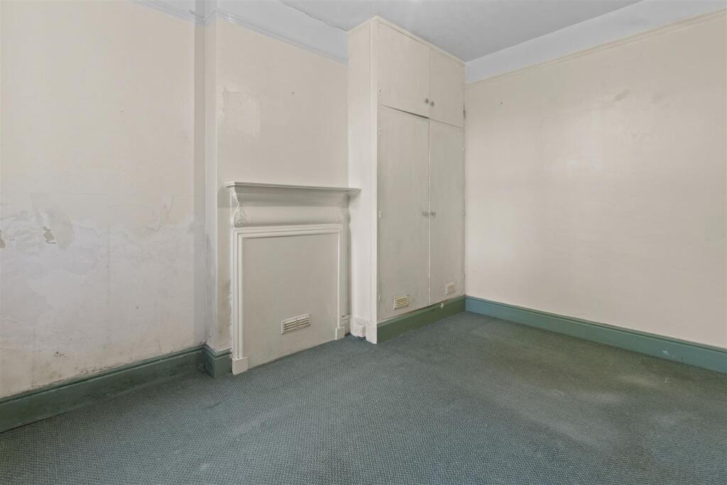 GFF bedroom #2.jpg