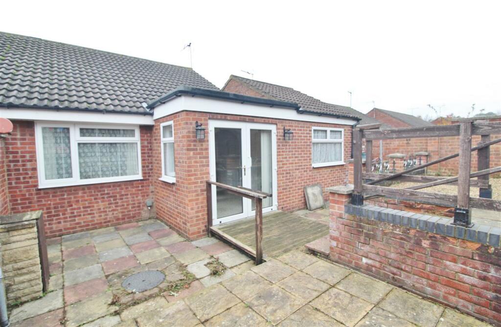 REAR GARDEN -