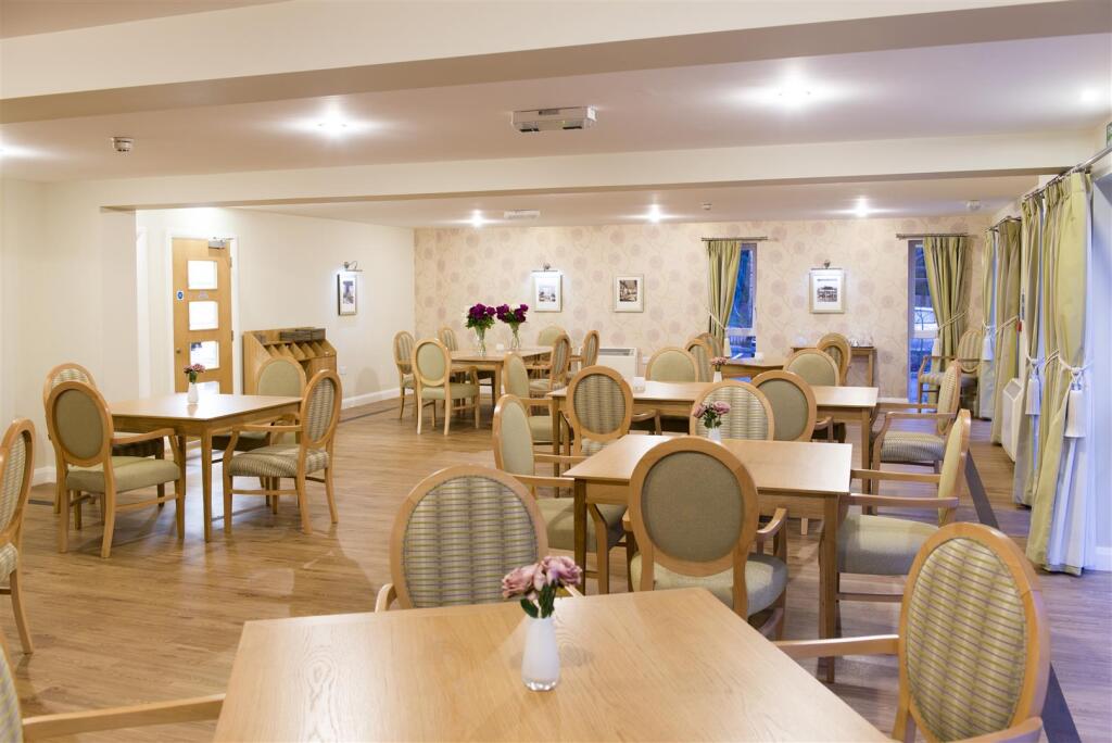WindsorHouseShef_Dining2_20Jan14[1].jpg